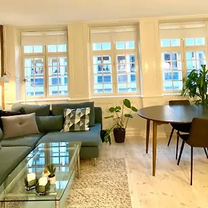 Apartment Luxury 'kings Garden' City-flat In Center Of Town, Copenhagen