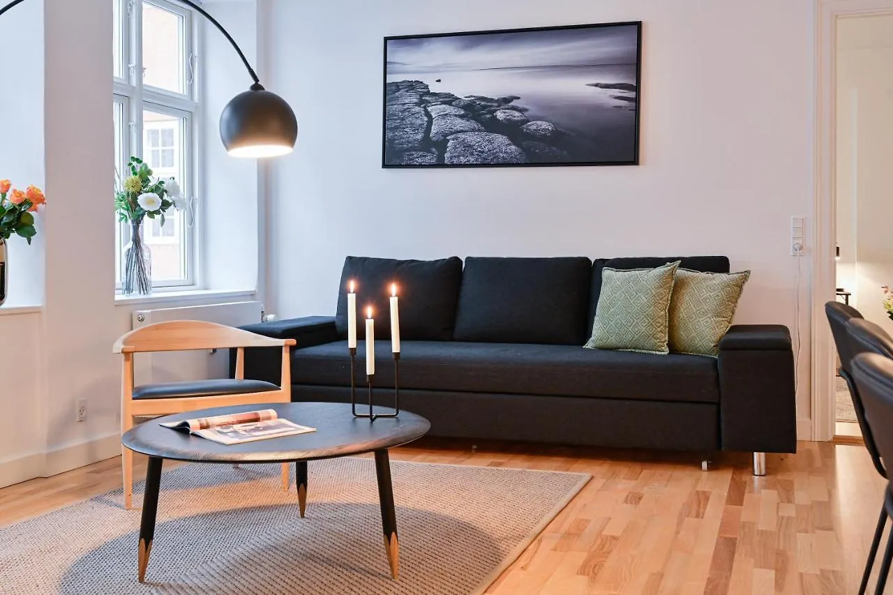 Sanders Tower - Cozy Two-Bedroom Apartment In Charming Copenhagen